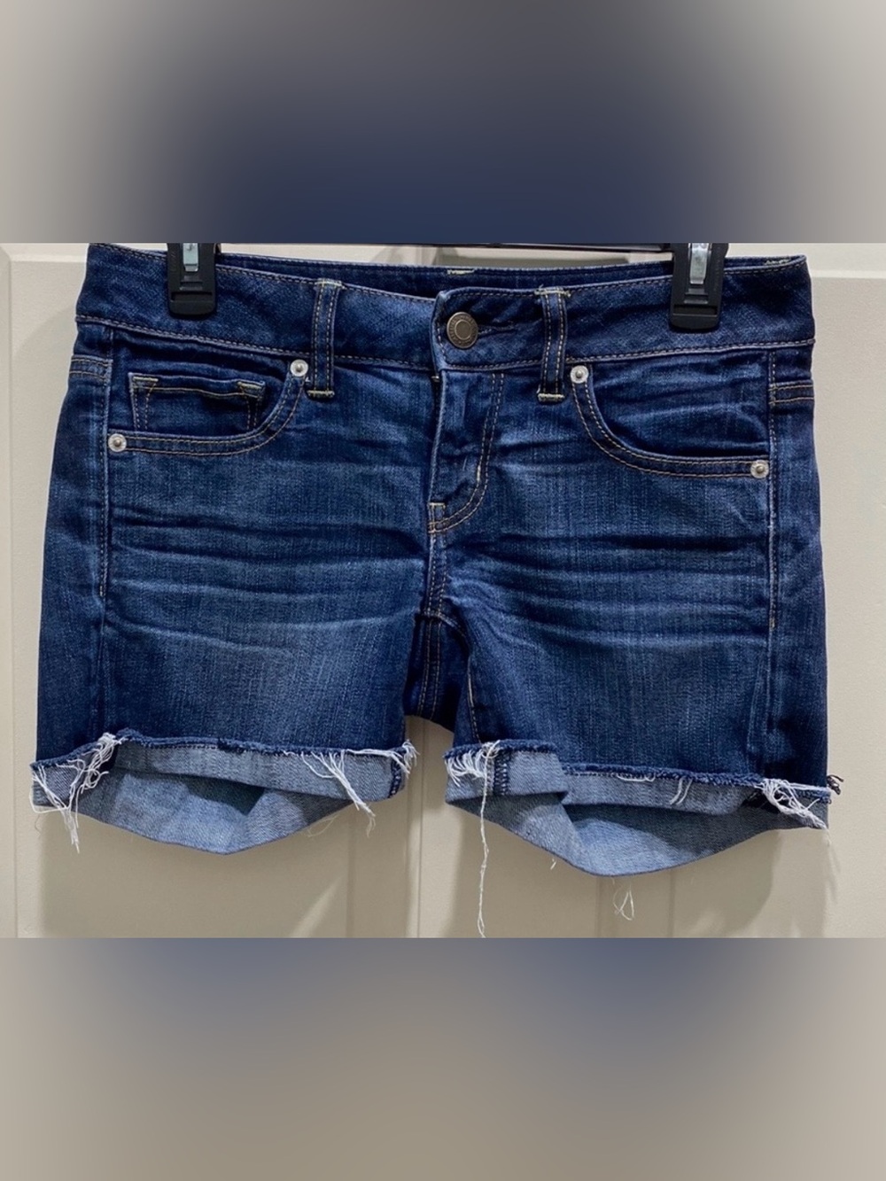 American Eagle Stretch 4 Festival Edgy Summer Dark Wash Denim Blue Jean Shorts